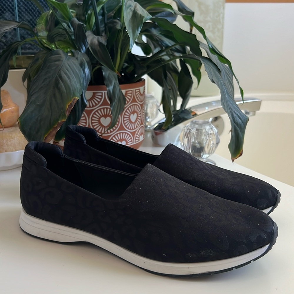 Taryn Rose Slip On Cheetah Sneaker